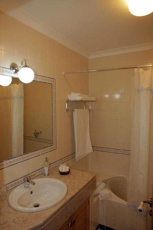 Solar Quinta De Sao Carlos Viseu Chambre photo